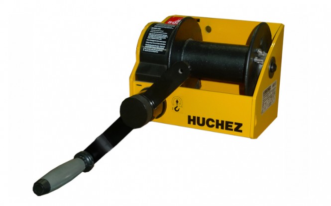 وینچ دستی کشنده افقی با ظرفیت 2500 کیلوگرم مدل MANIBOX VS 2500 kg - model with painted frame ساخت هوچز فرانسه